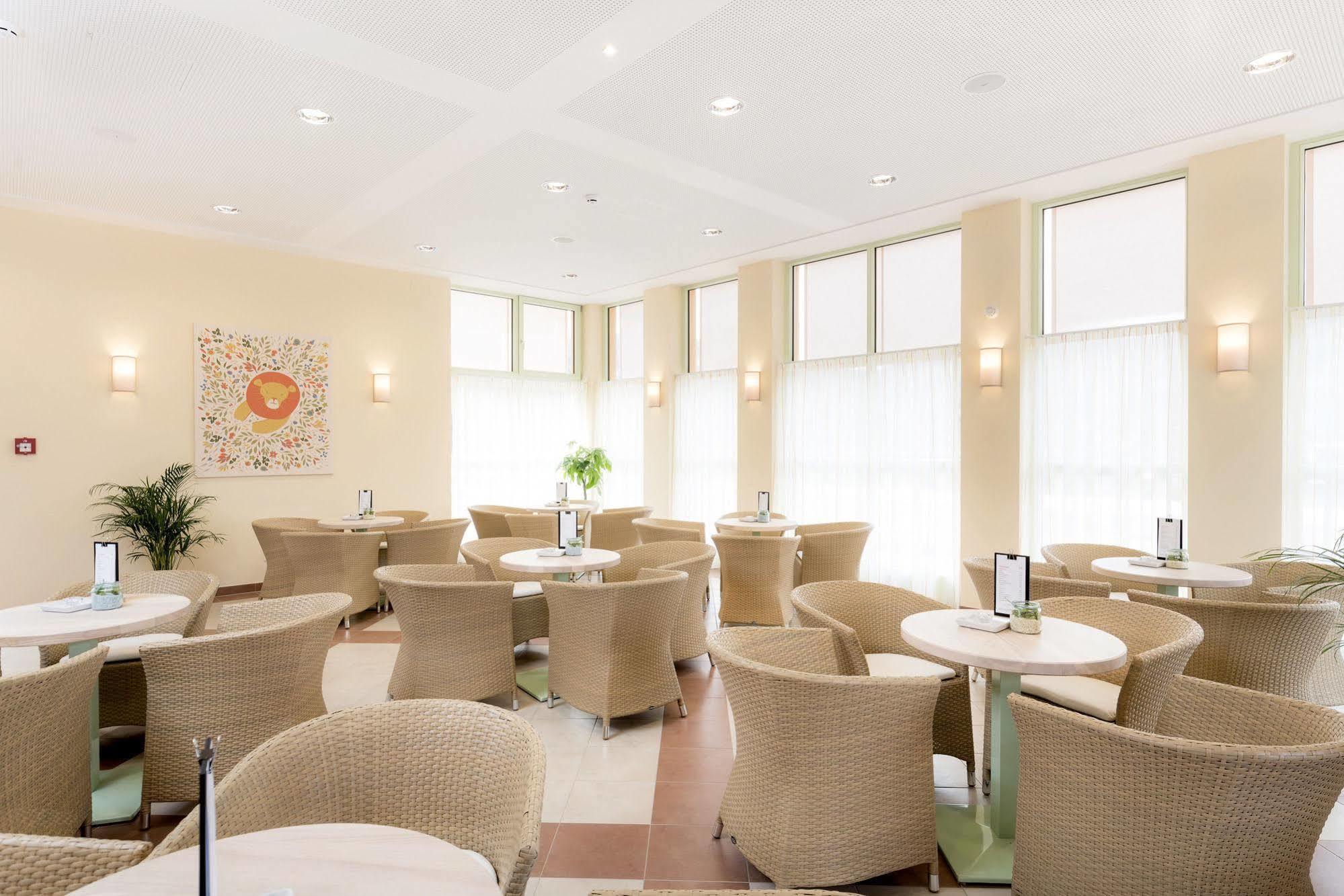 Jufa Hotel Stubenbergsee 외부 사진