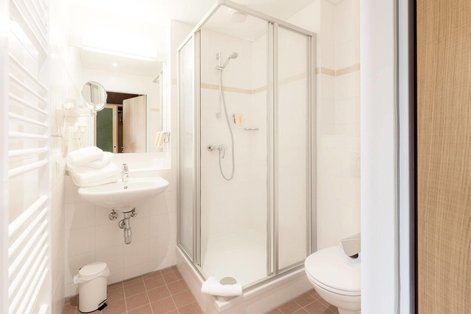 Jufa Hotel Stubenbergsee 외부 사진